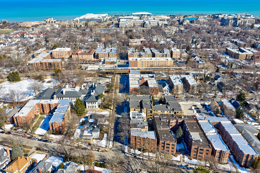 More Photos Of 1024 Noyes St, Evanston Apartments For Sale