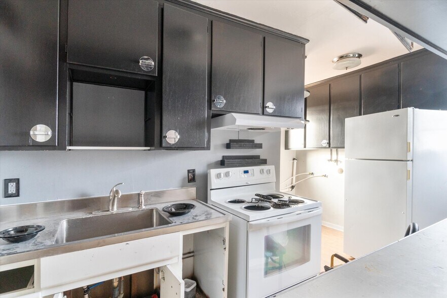 More Photos Of 107 Baker St, Waunakee Storefront Retail Office For Sale