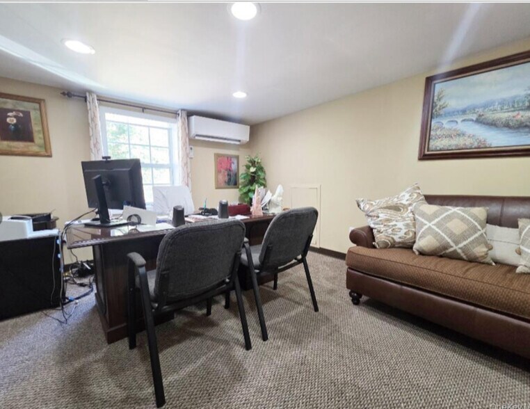 More Photos Of 201 Portion Rd, Ronkonkoma Loft Creative Space For Lease