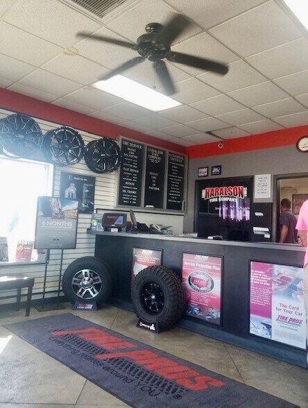 More Photos Of 1891 Industrial Blvd, Lake Havasu City Service For Sale