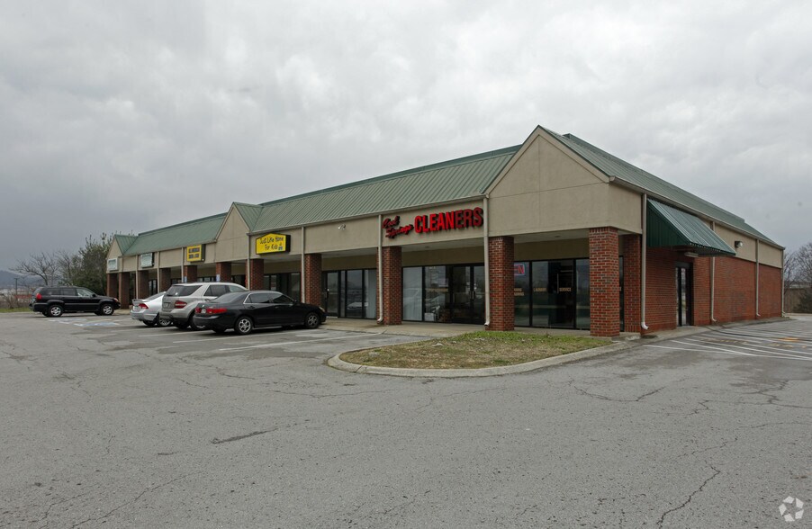 Primary Photo Of 7061 Moores Ln, Brentwood General Retail For Lease