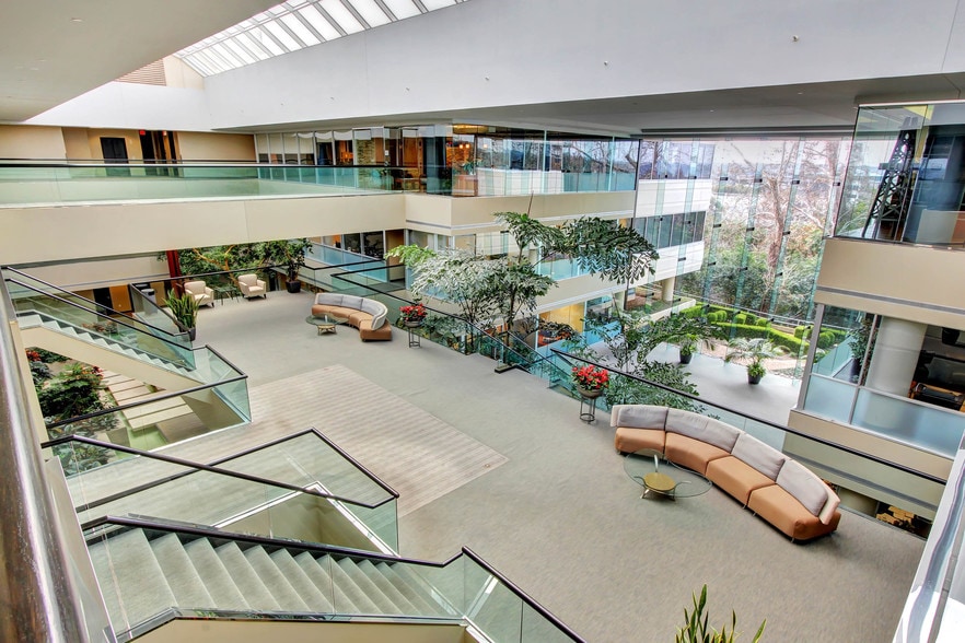 More Photos Of 9737 Great Hills Trl, Austin Office For Lease