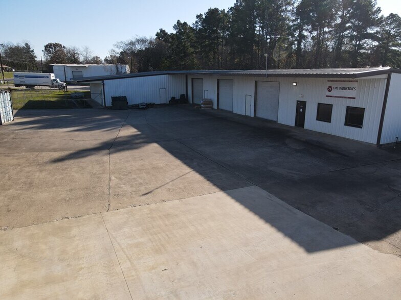 More Photos Of 1610 N John Redditt Dr, Lufkin Light Manufacturing For Sale