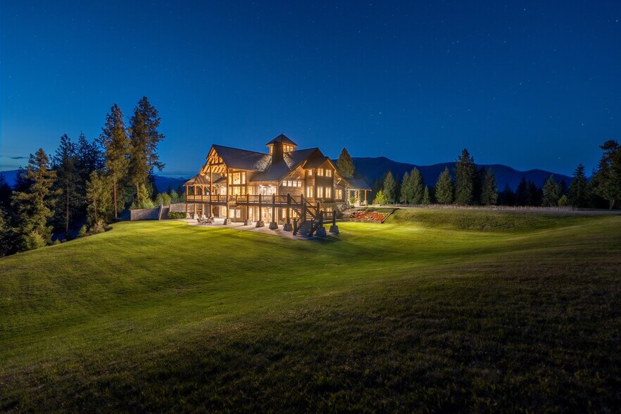 More Photos Of 135 Squire Ln S, Trout Creek Hospitality For Sale