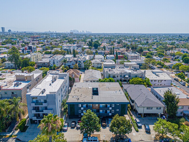 More Photos Of 1534 S Shenandoah St, Los Angeles Apartments For Sale