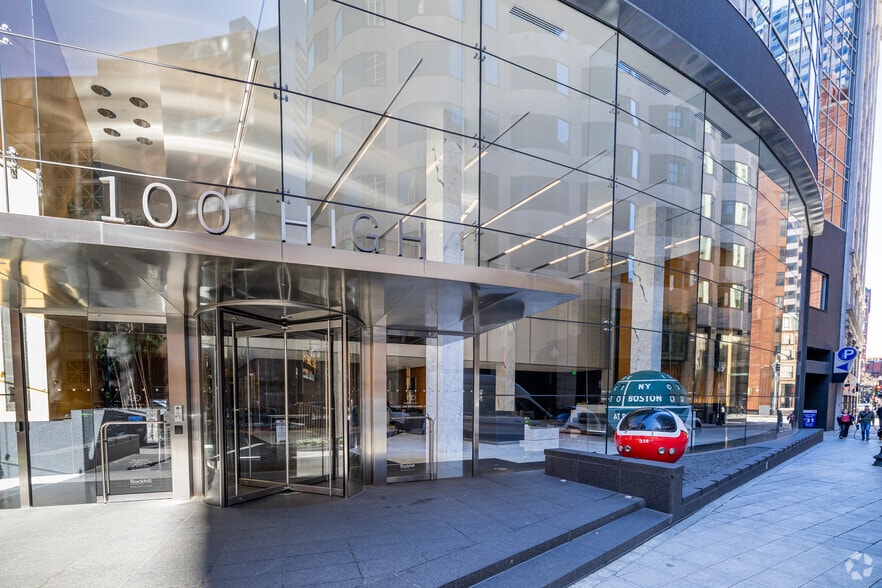 More Photos Of 100 High St, Boston Office For Lease