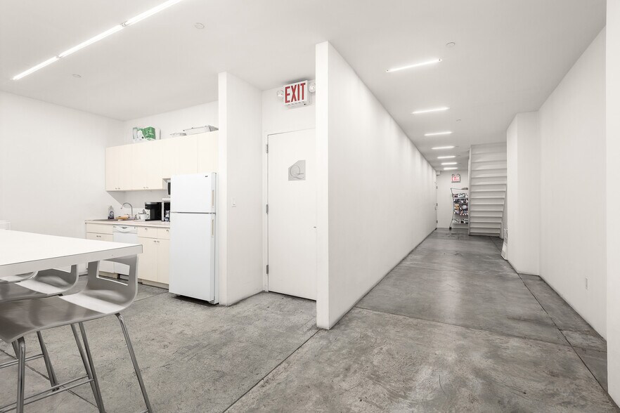 More Photos Of 354 Broadway, New York Office Residential For Sale