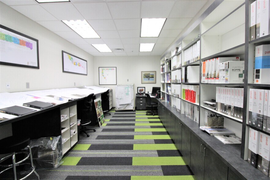 More Photos Of 1101 Woods St, Gainesville Warehouse For Lease