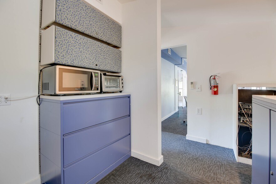 More Photos Of 701 Simonton St, Key West Office For Sale
