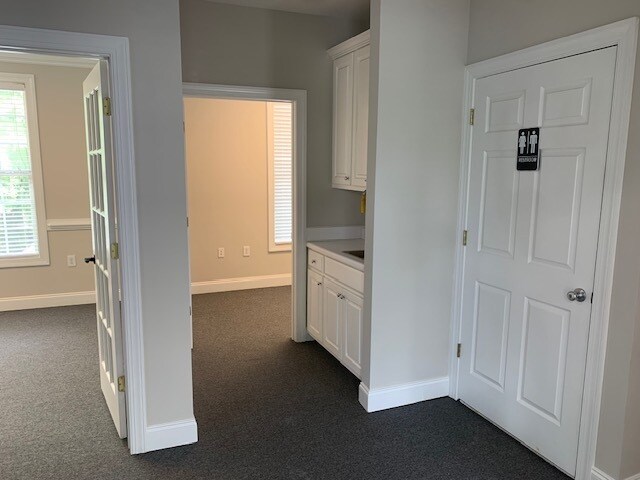 More Photos Of 3950 Cobb Pky NW, Acworth Medical For Sale