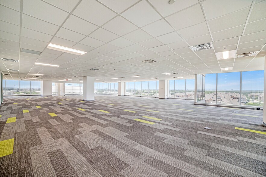 More Photos Of 11511 Luna Rd, Dallas Office For Lease