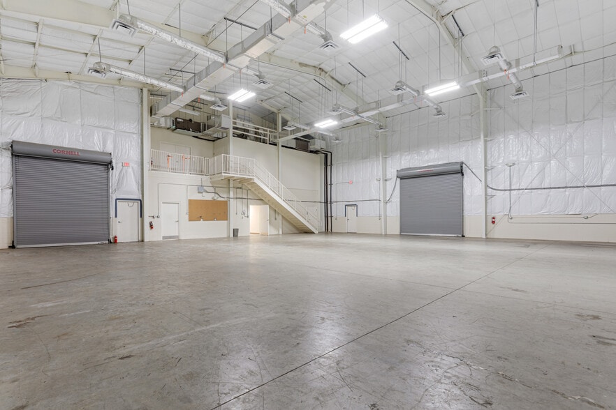 More Photos Of 6515 NW 16th St, Gainesville Manufacturing For Lease