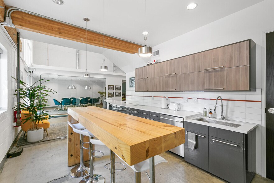 More Photos Of 2245 Curtis St, Denver Loft Creative Space For Sale