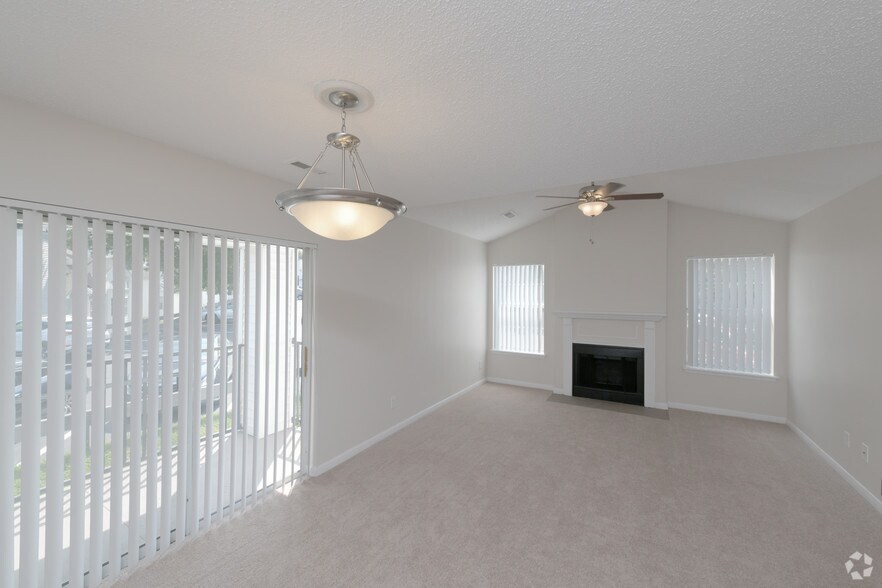 More Photos Of 100 Elena St, Cranston Apartments For Sale