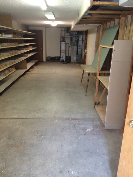 More Photos Of 1520 Knox St, Lincoln Office For Sale