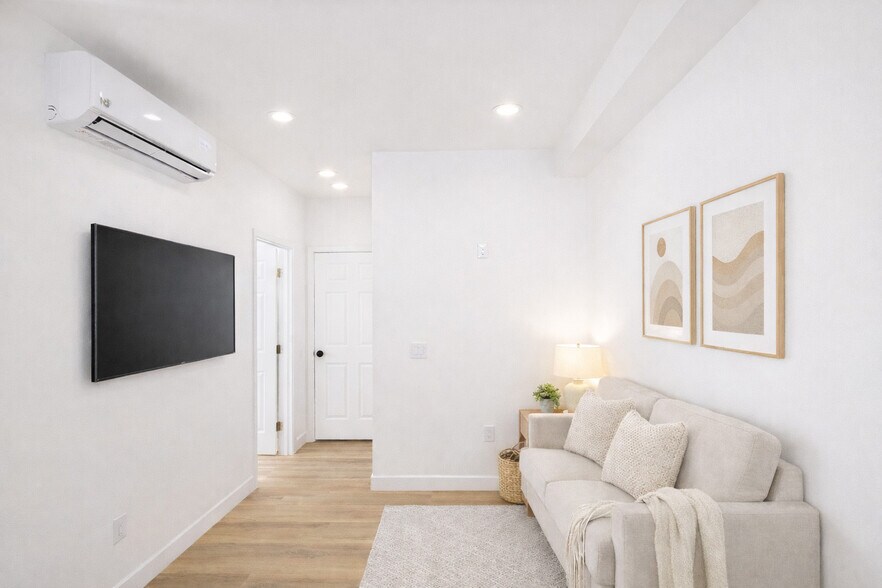 More Photos Of 625 Orizaba Ave, Long Beach Apartments For Sale