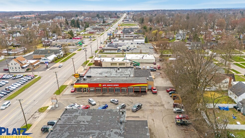 More Photos Of 5986-5998 Market St, Youngstown Storefront Retail Office For Lease
