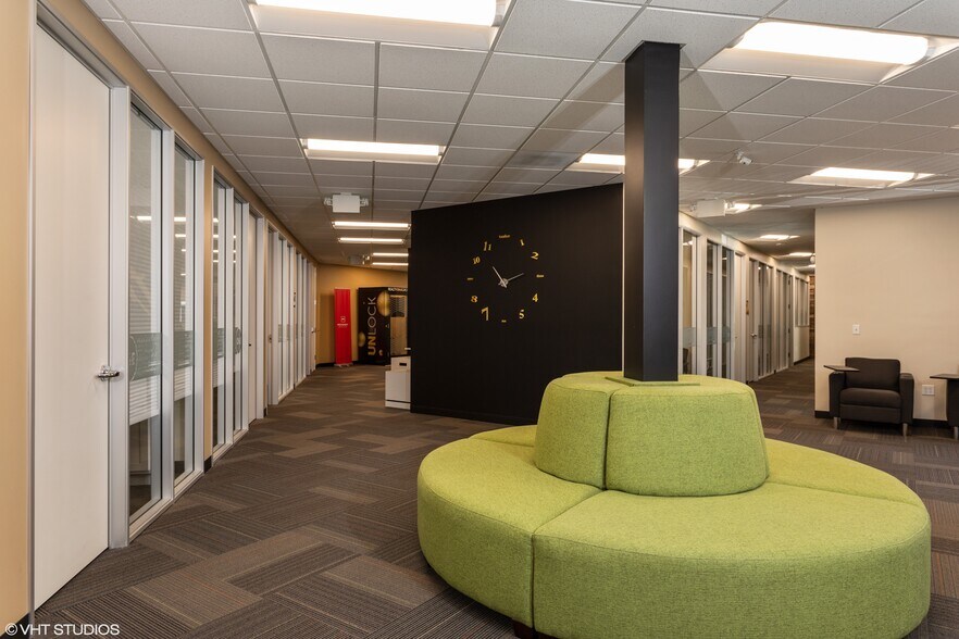 More Photos Of 2335 American River Dr, Sacramento Office For Lease