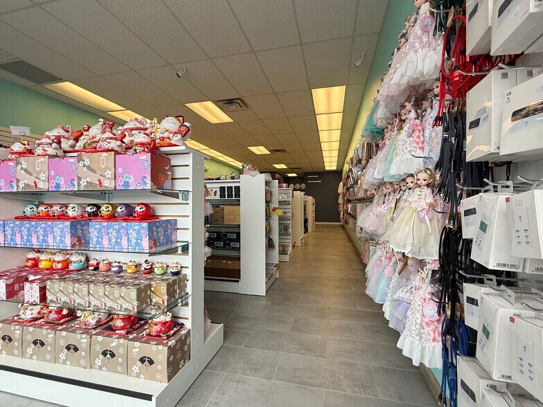 More Photos Of 806 Wacker Dr, Dubuque Restaurant For Lease