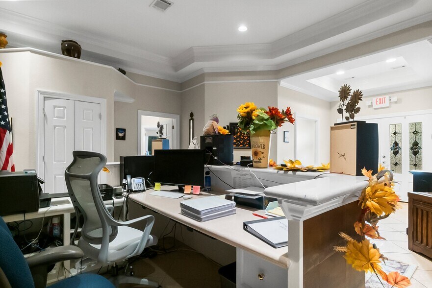 More Photos Of 1824 Sawdust Rd, The Woodlands Medical For Sale