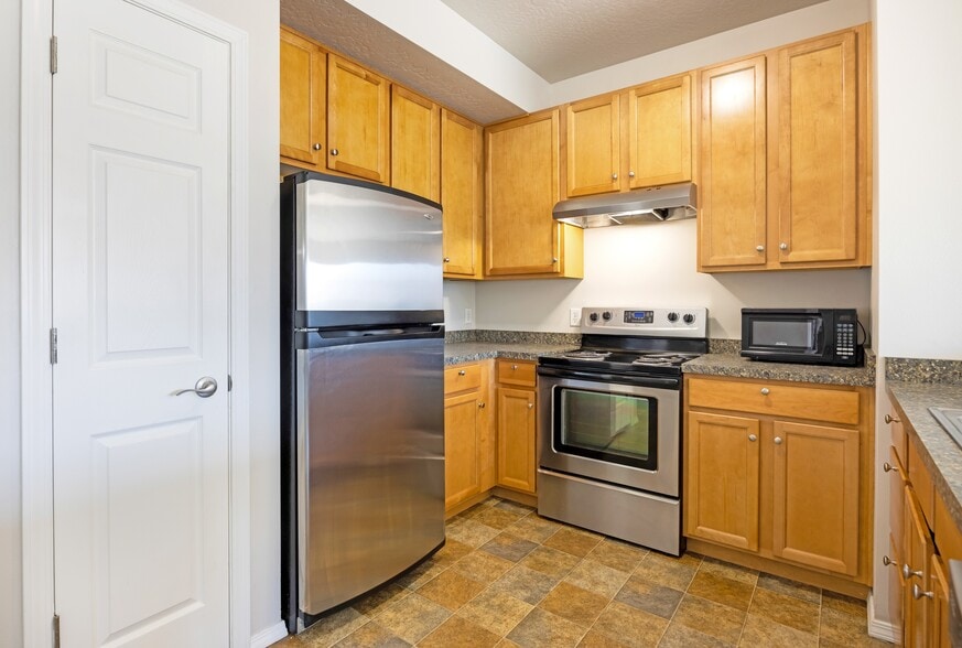 More Photos Of 155 N California St, Missoula Apartments For Sale