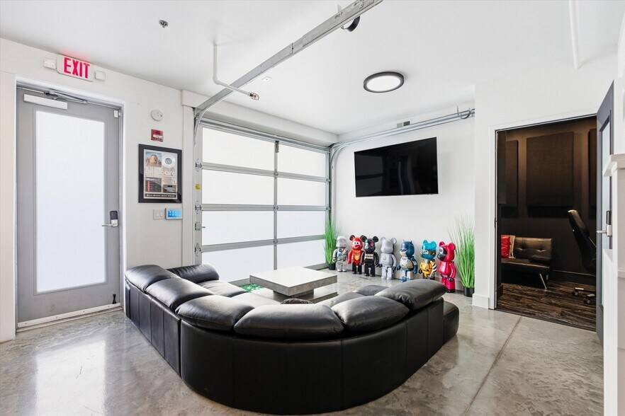 More Photos Of 370 Herron Dr, Nashville Loft Creative Space For Sale