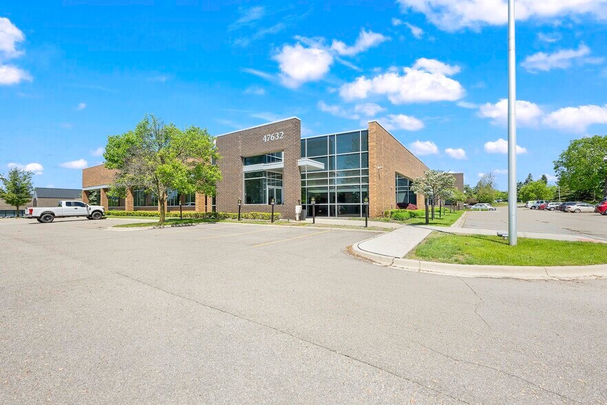 More Photos Of 47632 Halyard Dr, Plymouth Light Manufacturing For Lease