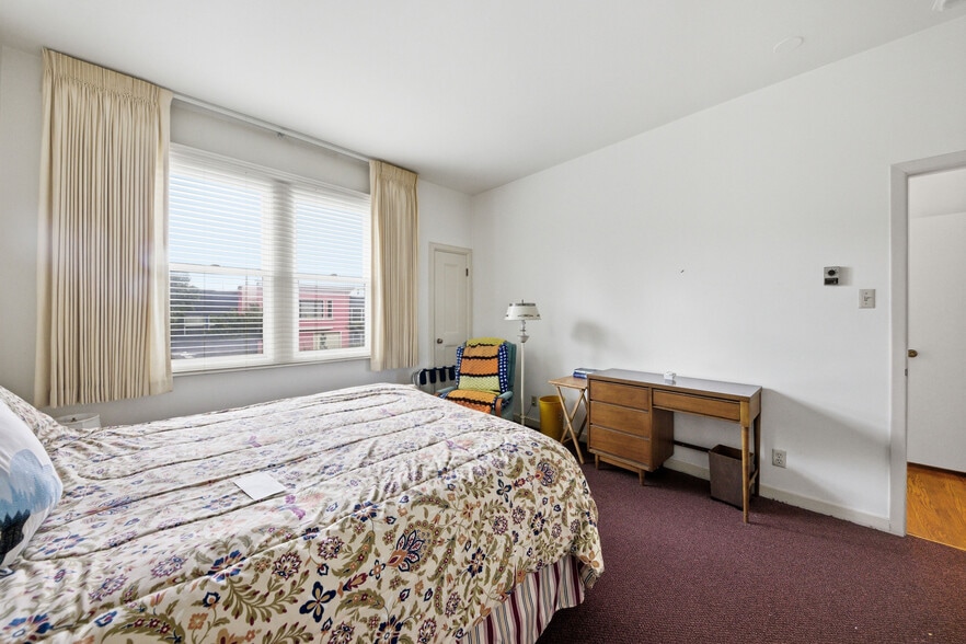 More Photos Of 3900 Balboa St, San Francisco Religious Facility For Sale