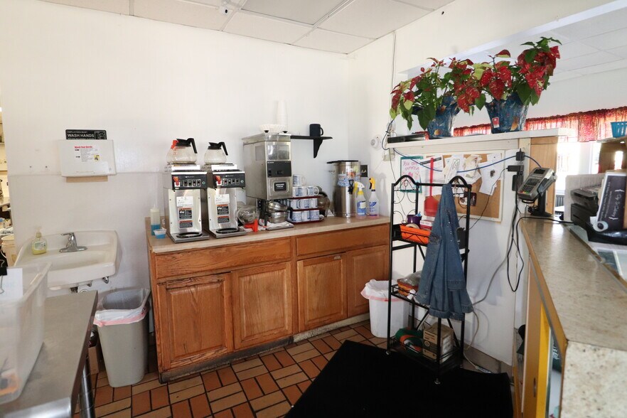 More Photos Of 111 W Michigan Ave, Augusta Storefront Retail Residential For Sale