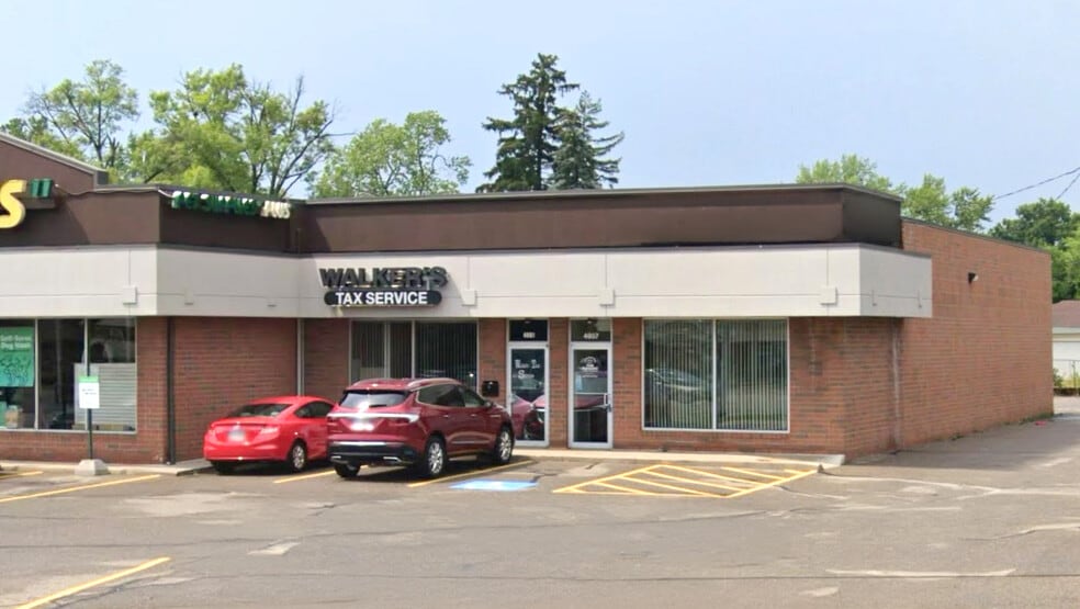 Primary Photo Of 4957-4975 Tuscarawas St, Canton Storefront For Lease