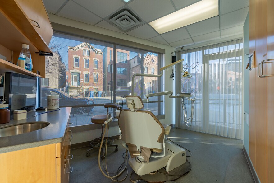 More Photos Of 875 N Milwaukee Ave, Chicago Storefront Retail Residential For Sale