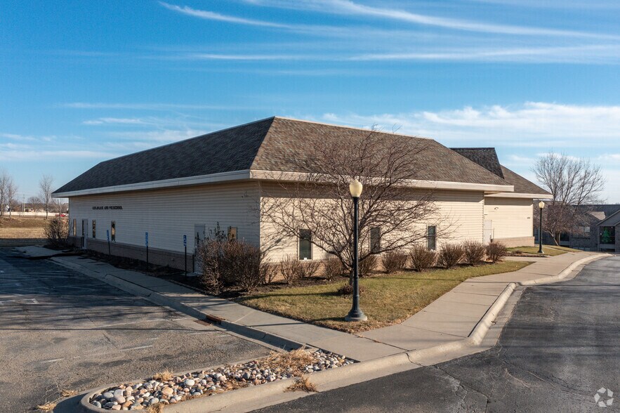 More Photos Of 5225 N 158th Ave, Omaha Daycare Center For Sale