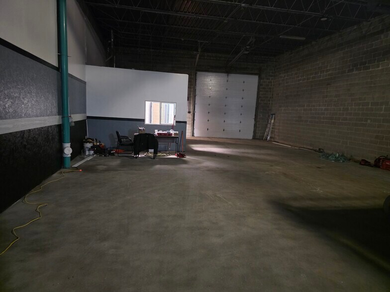 More Photos Of 1011 Main St, Melrose Park Warehouse For Lease