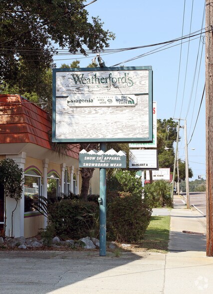 More Photos Of 3009 E Cervantes St, Pensacola Freestanding For Sale