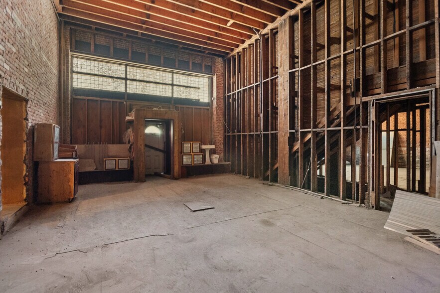 More Photos Of 115 S Jefferson St, Spokane Apartments For Lease