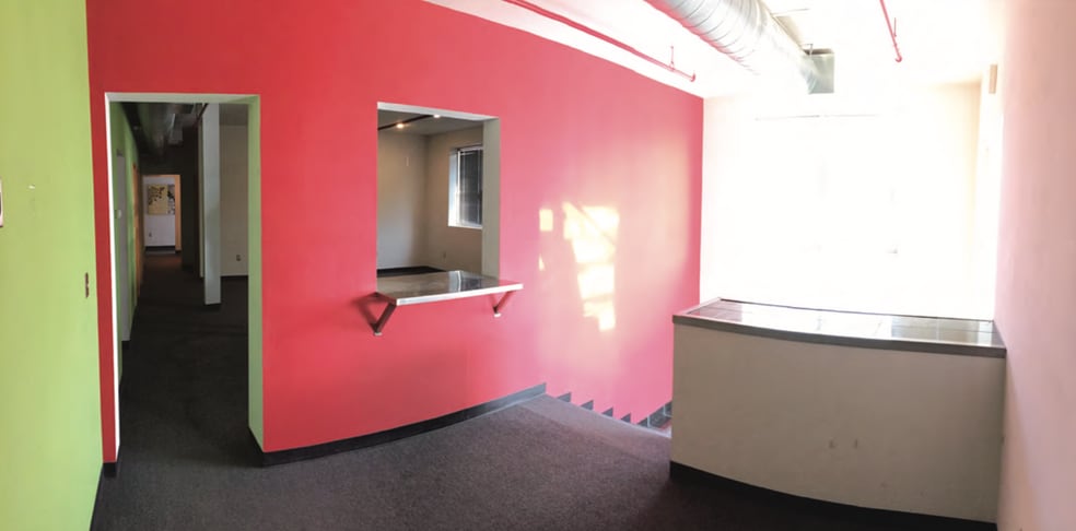 More Photos Of 1501 Iron St, North Kansas City Warehouse For Lease