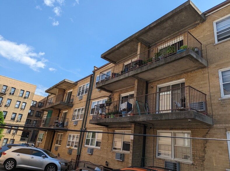 2053 Colonial Ave, Bronx, NY 10461 Apartments For Sale