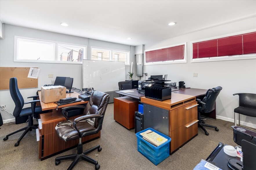 More Photos Of 12 Orchard St, Teaneck Office For Lease