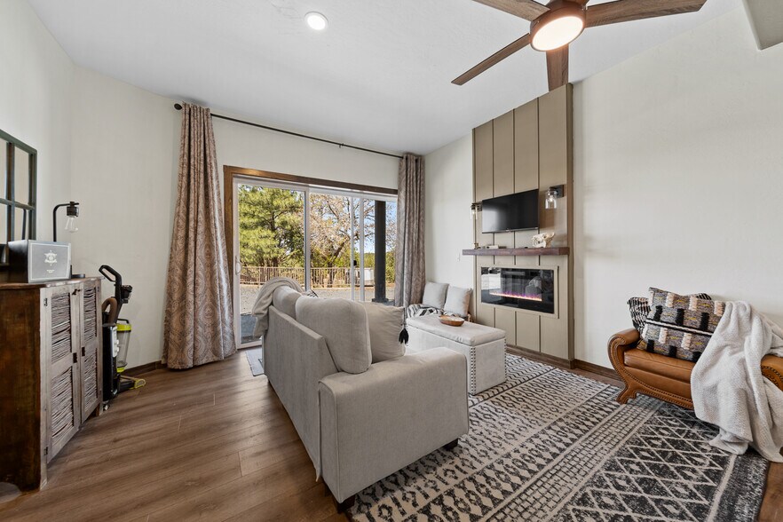 More Photos Of 7056 Bustin Dutch Trl, Show Low Multifamily For Sale