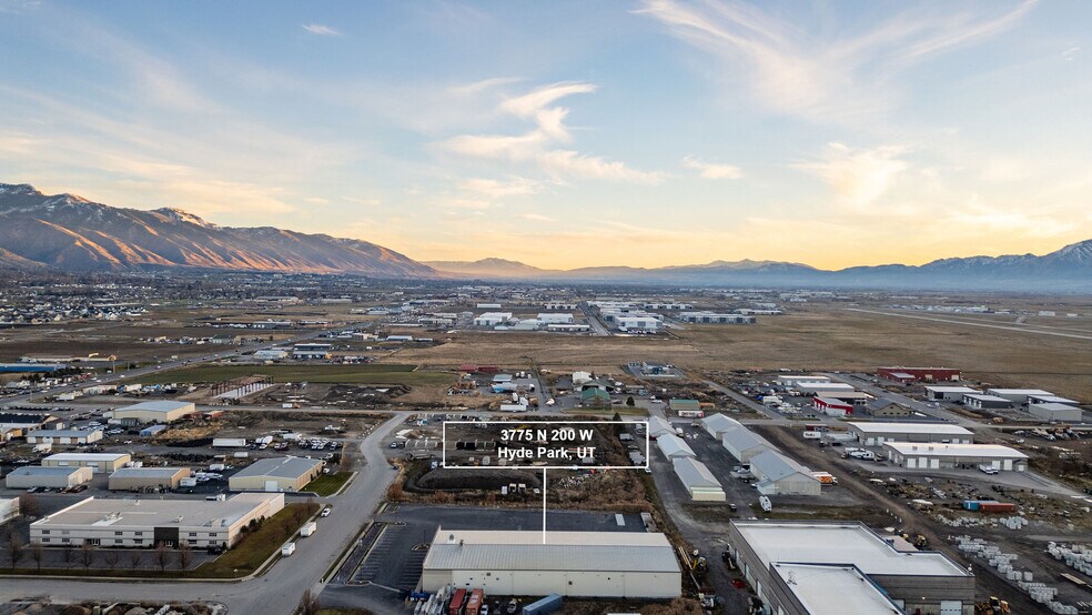 More Photos Of 3775 N 200 W, Hyde Park Service For Lease