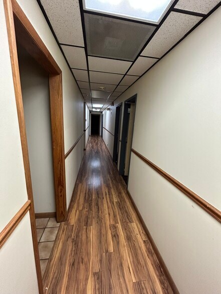 More Photos Of 198 George St, Beckley Research And Development For Lease