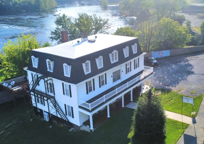 More Photos Of 509 W Main St, Fries Hotel For Sale