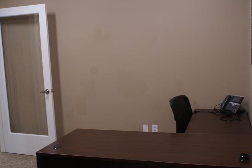 More Photos Of 6740 Crosswinds Dr, Saint Petersburg Coworking Space