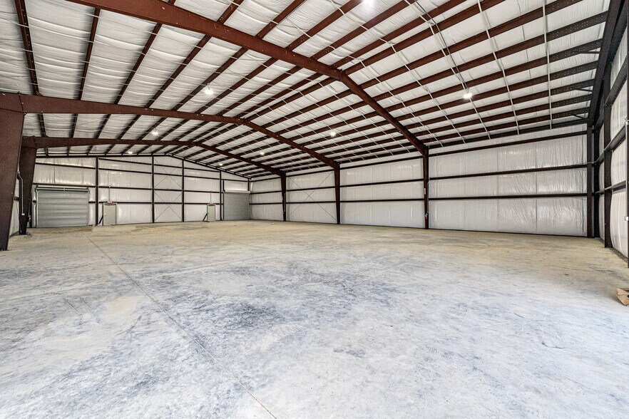 More Photos Of 11555 Gaston, Katy Industrial For Lease