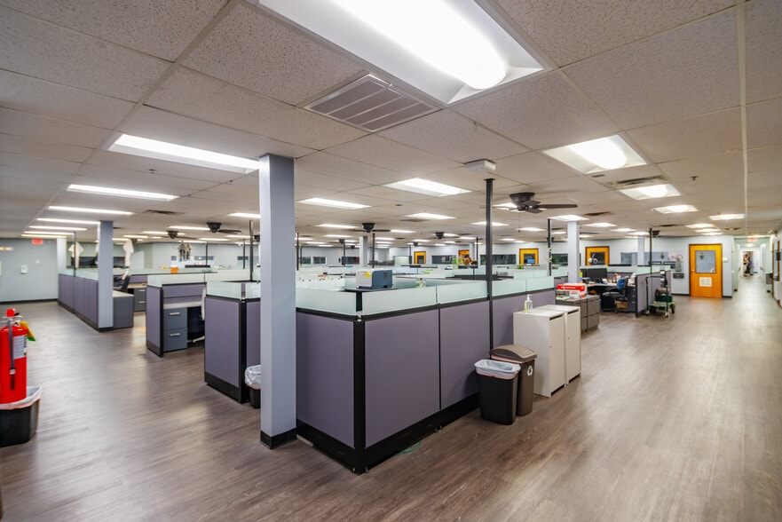 More Photos Of 1300 SE 82nd St, Oklahoma City Distribution For Lease