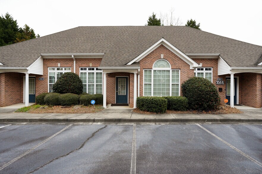 More Photos Of 2775 Cruse Rd, Lawrenceville Office Residential For Sale