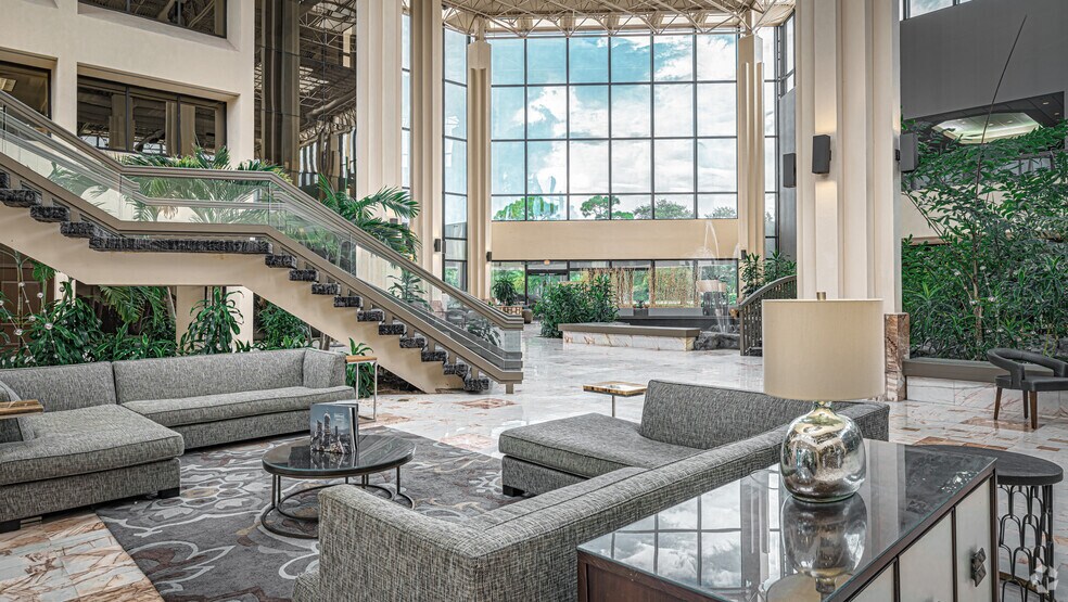 More Photos Of 4400 Pga Blvd, Palm Beach Gardens Office For Lease