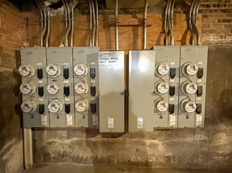 More Photos Of 5936 W Roosevelt Rd, Chicago Apartments For Sale