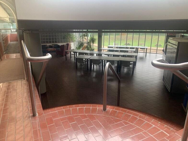 More Photos Of 2660 Speakman Dr, Mississauga Coworking Space