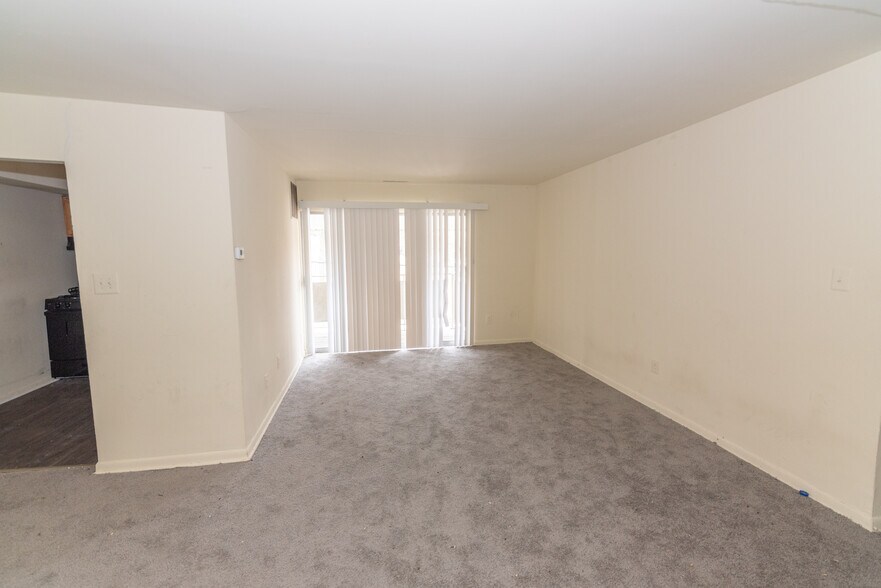 More Photos Of 4907-4921 Frederick Ave, Baltimore Apartments For Sale